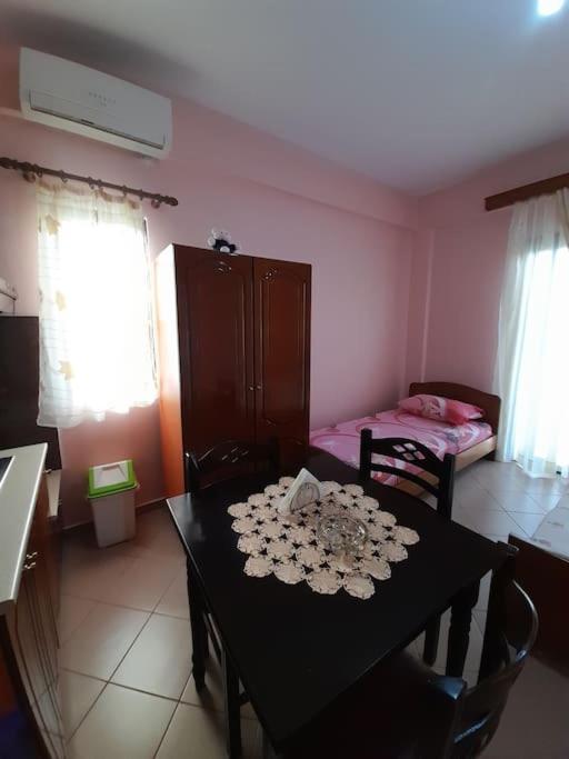 Apartments Meleqi Ksamil Esterno foto
