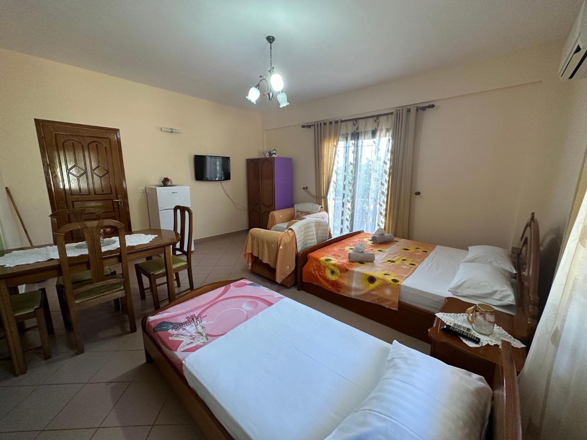 Apartments Meleqi Ksamil Esterno foto